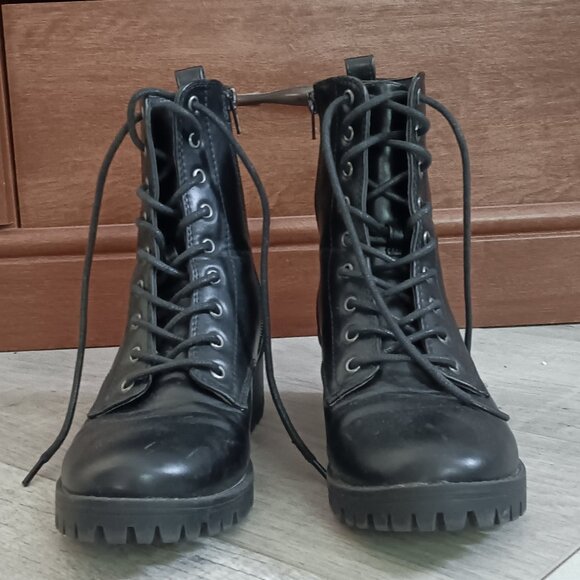 True Craft Raylee Black Mid-Heel Ankle Combat Boots - Picture 5 of 11